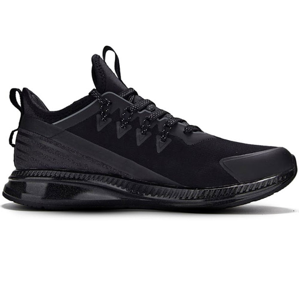 plain black sports shoes