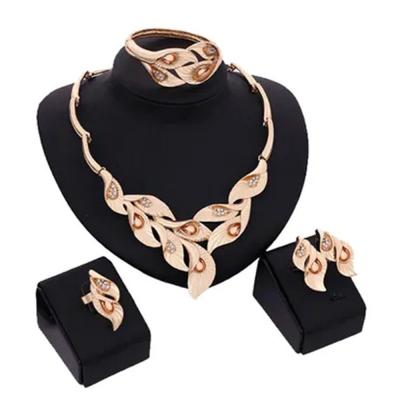 Sterling Charming Jewellery Set N33913297A Gold